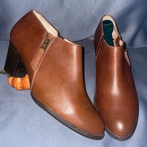 VIONIC Cognac Tan Leather Ankle Bootie UPRIGHT TABER / TVW4455, Women 9